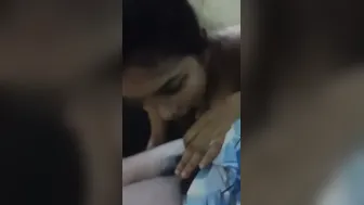 Stunning GF Sucking Cock Naked Video Going Viral Now