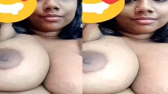 Hot Gf Getting Naked On Whatsapp Call Revealing Everything