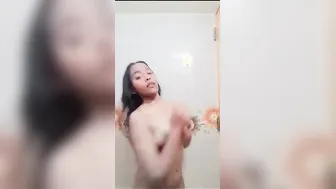 College Babe Filming Herself Bathing Naked In Desi Bathroom