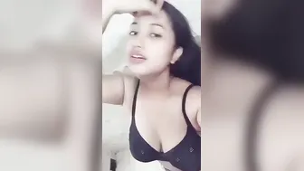 Chubby GF Fingering Her Wet Pussy Naked At Home