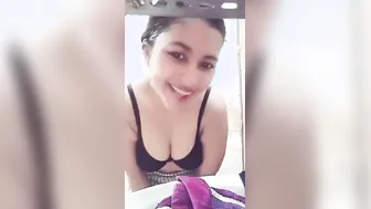 Chubby GF Fingering Her Wet Pussy Naked At Home
