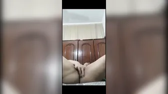 Married Bhabhi Showing Off Her Smooth Shaved Pussy Fingering