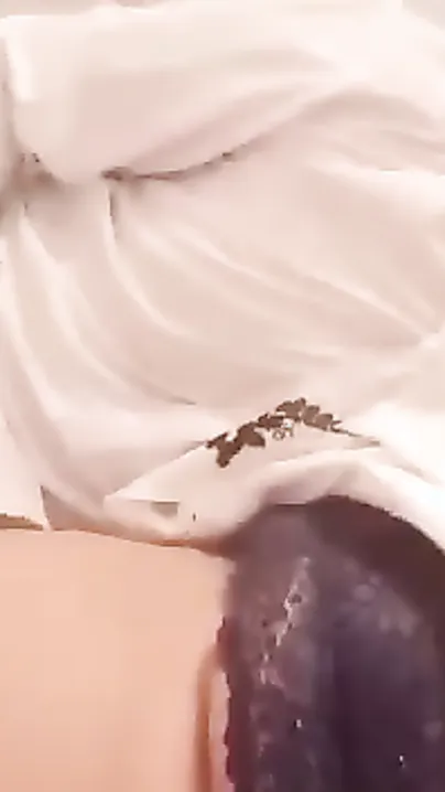 Pakistani Couple Making Amateur Homemade Sex Tape In Bedroom