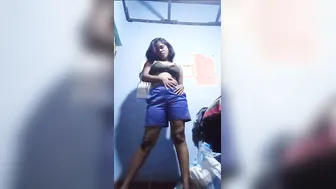 My Standing Gf Moaning Loud While Fingering Her Wet Desi Pussy