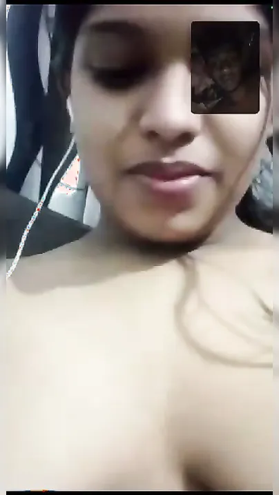 My GF Fingering Wet Pussy During Our Video Session