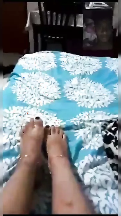 Sexy Gf Touching Herself Live During Naughty Video Session