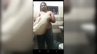 Chubby Married Woman Having Affair Caught Bathing And Fucking
