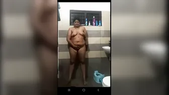 Chubby Married Woman Having Affair Caught Bathing And Fucking