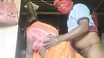 Indian Housewife Fucking Masked Stranger For Quick Cash