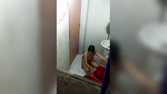 Neighbor Bhabhi Caught Bathing Naked On Hidden Camera