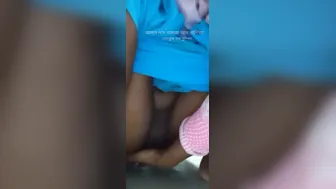 Horny Slut Pissing And Fingering Herself Moaning Loud