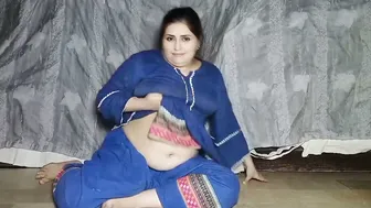 Curvy Babe Showing Off Her Big Tits And Thick Ass For You