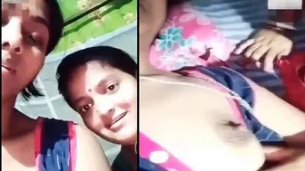 Lesbian Milf Getting Naked On Paid Video Call Show Tonight