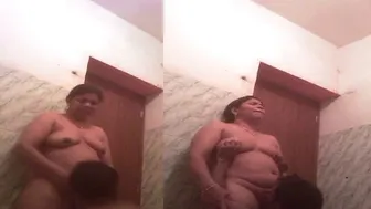 Married Bhabhi Getting Her Pussy Eaten Out In Leaked Mms Video