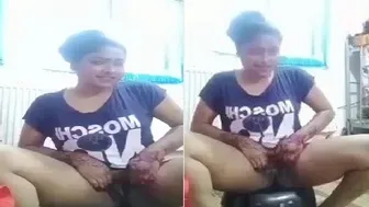 Babe Spreading Wide Open In Bathroom Getting Herself Ready