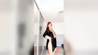 Pakistani Slut Peeling Off Salwar To Reveal Everything Nude