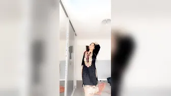 Pakistani Slut Peeling Off Salwar To Reveal Everything Nude