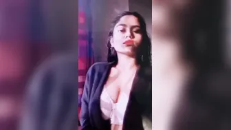 City Girl Flashing Topless Tits In Private Homemade Video