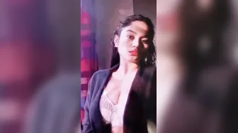 City Girl Flashing Topless Tits In Private Homemade Video