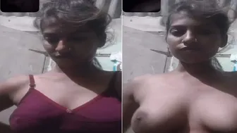 Indian GF Showing Tits To BF On Video Call