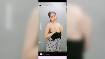 Girl Flashing Her Tits On Snapchat For Him To See Quickly