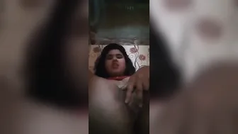 Screaming GF Fingering Herself Deep On Camera For Me