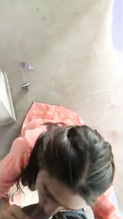 Married Bhabhi Cheating Outdoors Fucking Her Lover In The Bush