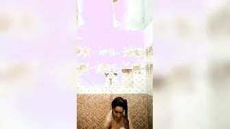 Pakistani Babe Taking Nude Shower Filmed Secretly For Her Lover