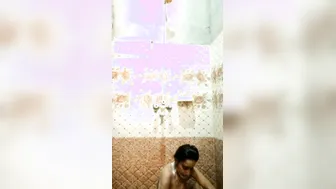 Pakistani Babe Taking Nude Shower Filmed Secretly For Her Lover