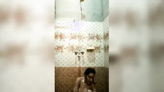 Pakistani Babe Taking Nude Shower Filmed Secretly For Her Lover