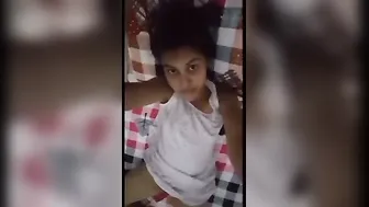 Sri Lankan GF Sending Topless Selfie To Her Boyfriend