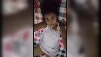 Sri Lankan GF Sending Topless Selfie To Her Boyfriend