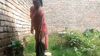 Desi Lovers Fucking Standing Up Behind Building In Broad Day