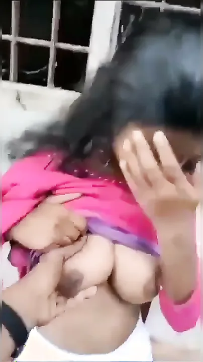 Desi Village Whore Letting Men Grope Her Tits For Quick Cash