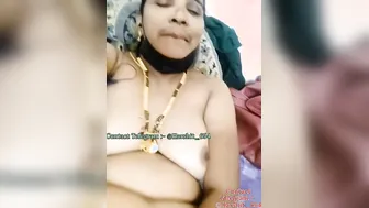 Tamil Aunty Geetha Getting Naked For Her Online Customers