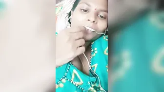 South Indian Gf Showing Off Her Perfect Boobs To Her Lover