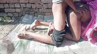 Village Bhabhi Fucking Outdoors Desperate For Extra Cash