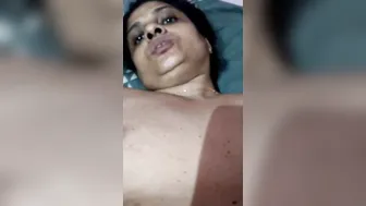 Desi Village Aunty Getting Completely Naked Before Fucking