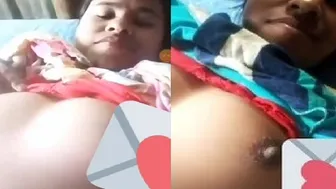 Horny Bhabhi Flashing Her Big Boobs Teasing Her Boyfriend