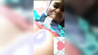 Horny Bhabhi Flashing Her Big Boobs Teasing Her Boyfriend