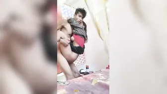 Petite Village GF Getting Lifted And Fucked Hard In Viral Clip