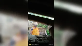 Neighbor Bhabhi Bathing Completely Naked Outdoors Caught On Hidden Cam