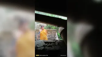 Neighbor Bhabhi Bathing Completely Naked Outdoors Caught On Hidden Cam