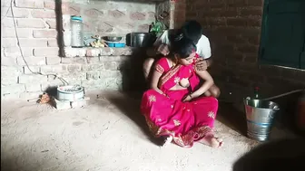 Married Bhabhi In Saree Having Wild Sex With Her Secret Lover