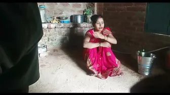 Married Bhabhi In Saree Having Wild Sex With Her Secret Lover