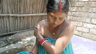 Bhabhi Bathing Naked Outside While He Watches And Records