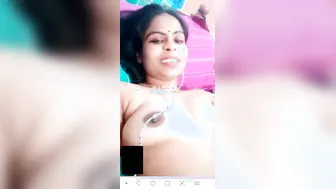 Naughty Aunty Video Calling Flashing Her Big Boobs And Smiling