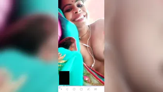 Naughty Aunty Video Calling Flashing Her Big Boobs And Smiling