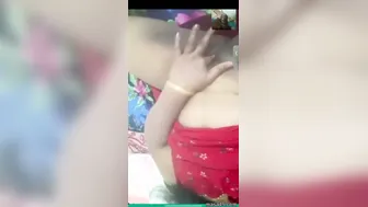 Horny Aunty Fingering Herself While Watching Him Stroke Hard