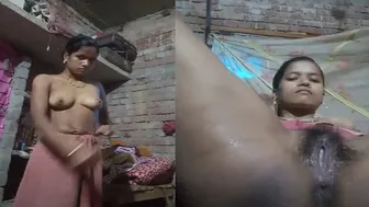 Village GF Rubbing Her Dripping Wet Pussy In New Mms